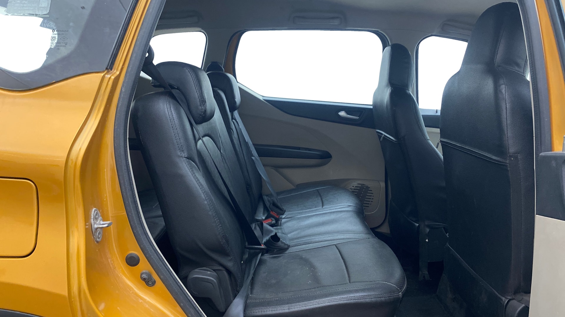 Used 2022 Renault Triber Used 2022 Renault Triber