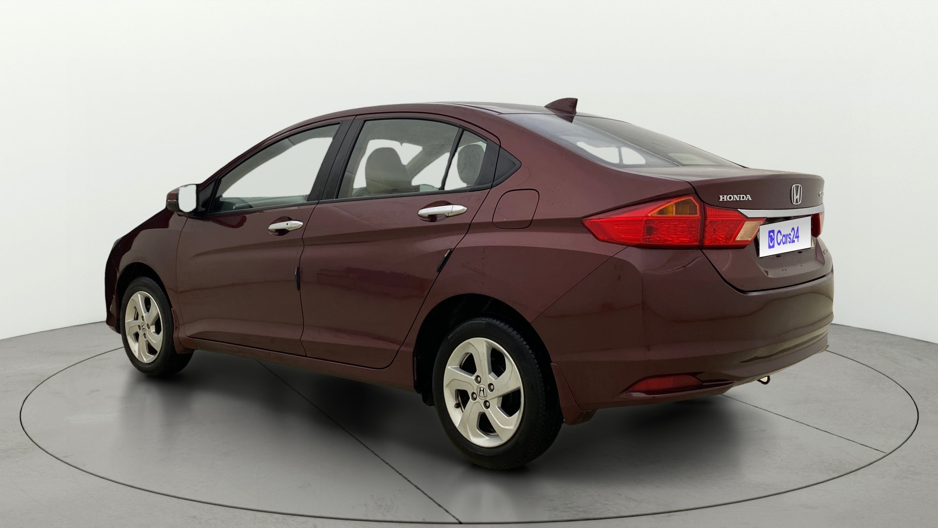 View 2016 Honda City ZX MT Diesel Anniversary Edition Image 2 Used 2016 Honda City ZX MT Diesel Anniversary Edition Image 2