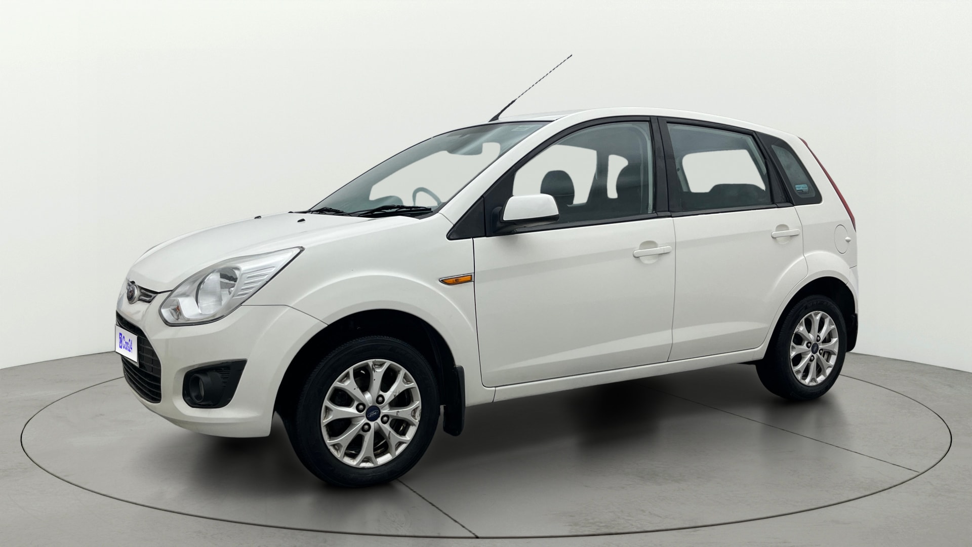 View 2013 Ford Figo 1.2P Ambiente MT BS IV Image 34 Used 2013 Ford Figo 1.2P Ambiente MT BS IV Image 34
