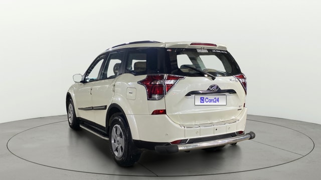 View Mahindra XUV500 Image 2 Used Mahindra XUV500 Image 2