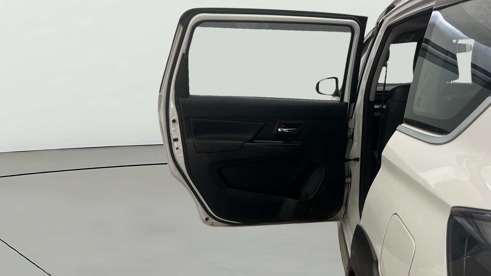 View 2023 Maruti Suzuki 1000 Base Variant Image 23 Used 2023 Maruti Suzuki 1000 Base Variant Image 23