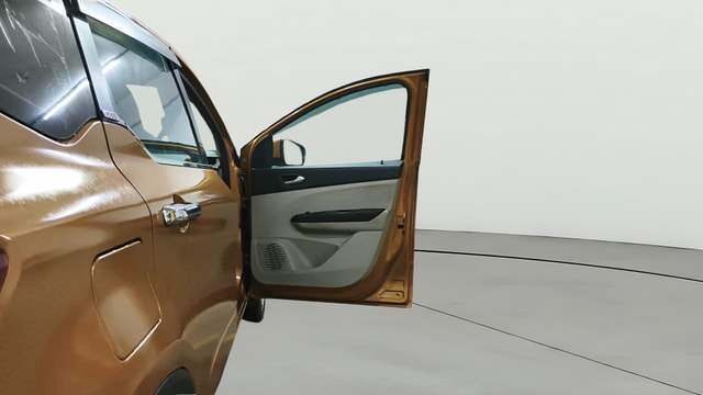 View Renault Triber Image 47 Used Renault Triber Image 47