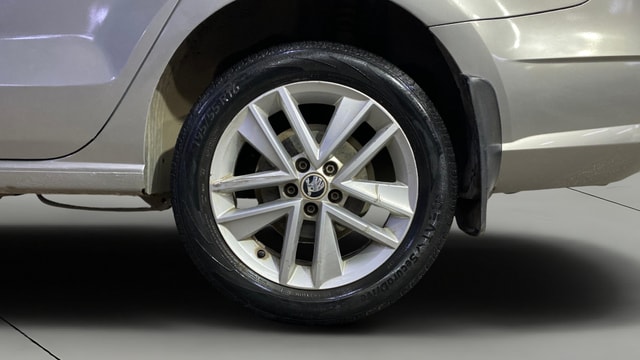 View Skoda Rapid Image 11 Used Skoda Rapid Image 11