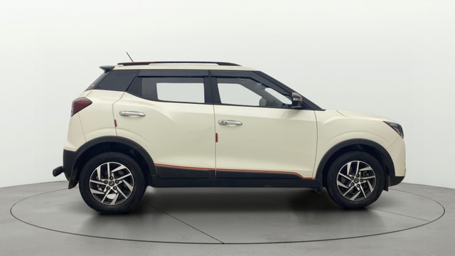 View Mahindra XUV300 Image 9 Used Mahindra XUV300 Image 9
