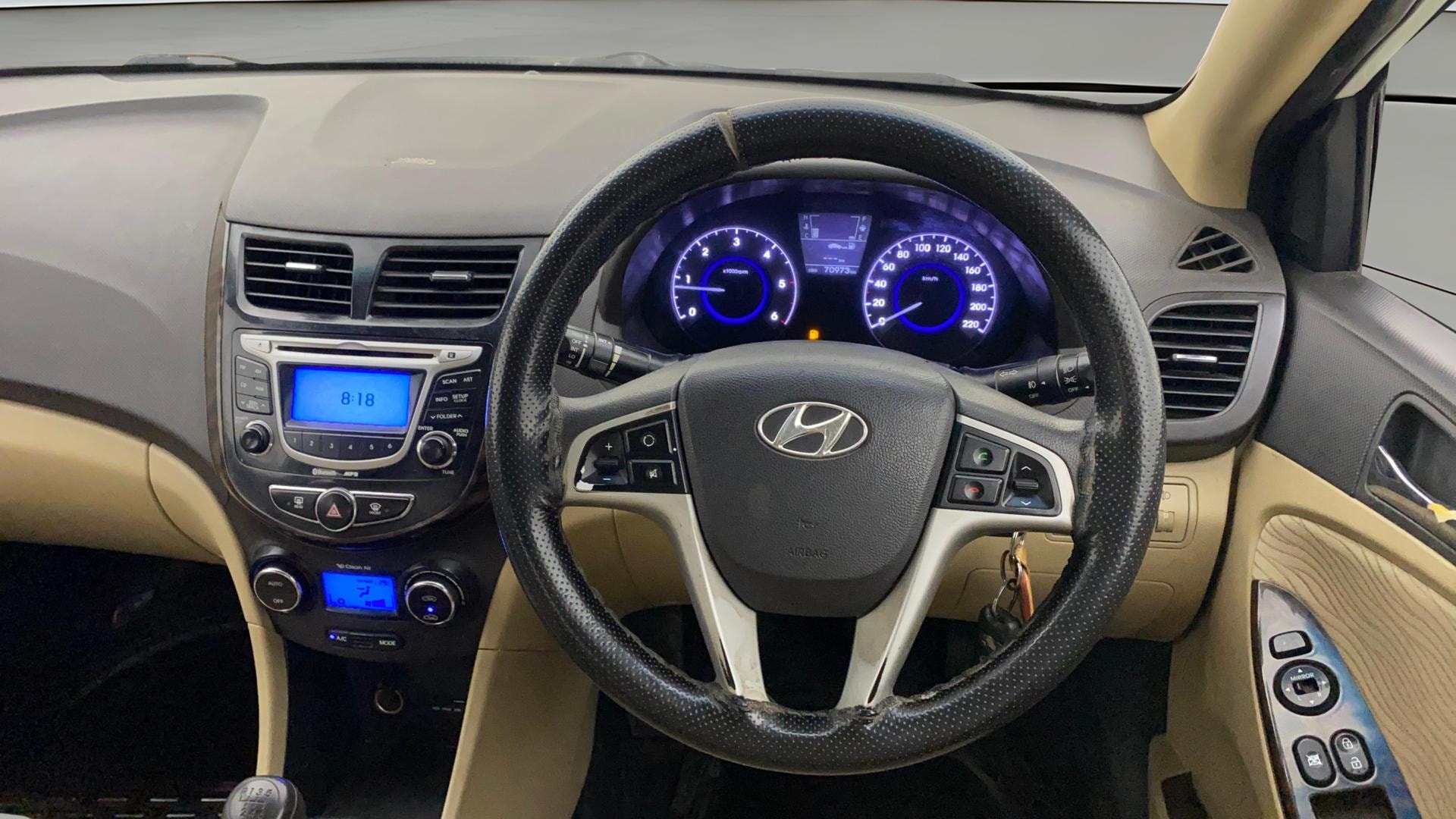 View 2013 Hyundai Fluidic Verna 1.6 CRDI SX Image 20 Used 2013 Hyundai Fluidic Verna 1.6 CRDI SX Image 20