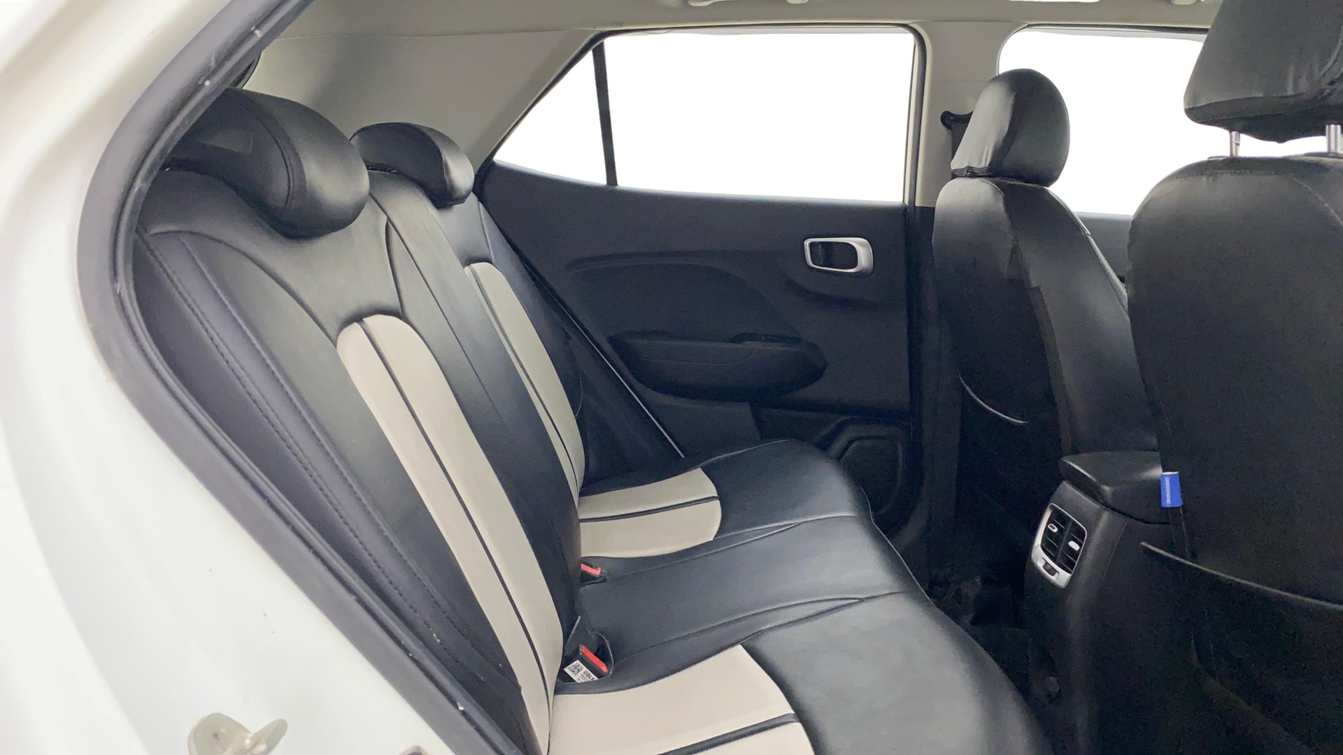 View 2021 Hyundai Venue SX 1.0 iMT Petrol Image 36 Used 2021 Hyundai Venue SX 1.0 iMT Petrol Image 36