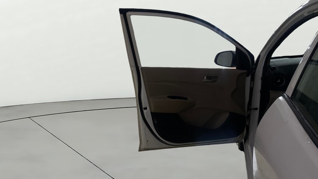 View Hyundai New Santro Image 30 Used Hyundai New Santro Image 30