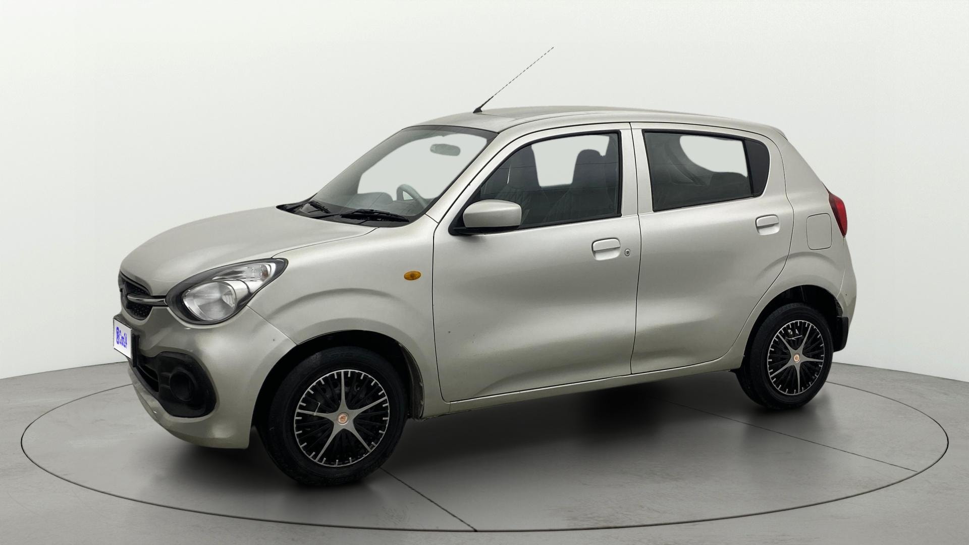 View 2022 Maruti Suzuki 1000 Base Variant Image 34 Used 2022 Maruti Suzuki 1000 Base Variant Image 34