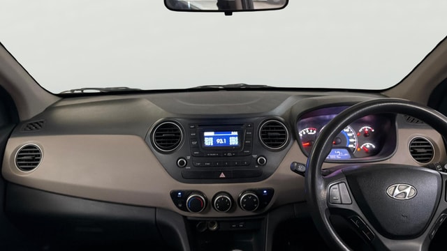 View Hyundai Grand i10 Image 17 Used Hyundai Grand i10 Image 17