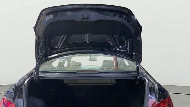 View Hyundai Fluidic Verna Image 16 Used Hyundai Fluidic Verna Image 16