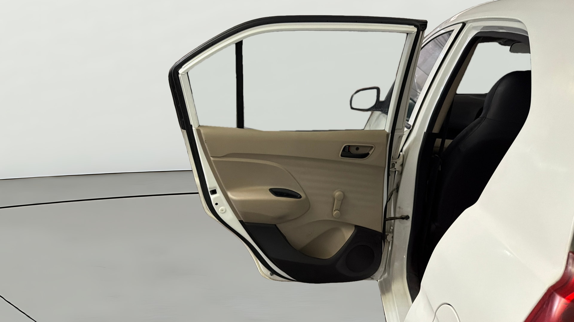 View 2019 Hyundai New Santro D-Lite Petrol Image 22 Used 2019 Hyundai New Santro D-Lite Petrol Image 22