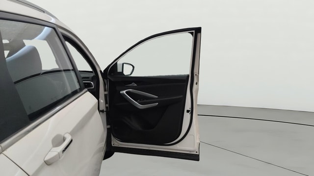 View MG Hector Image 48 Used MG Hector Image 48