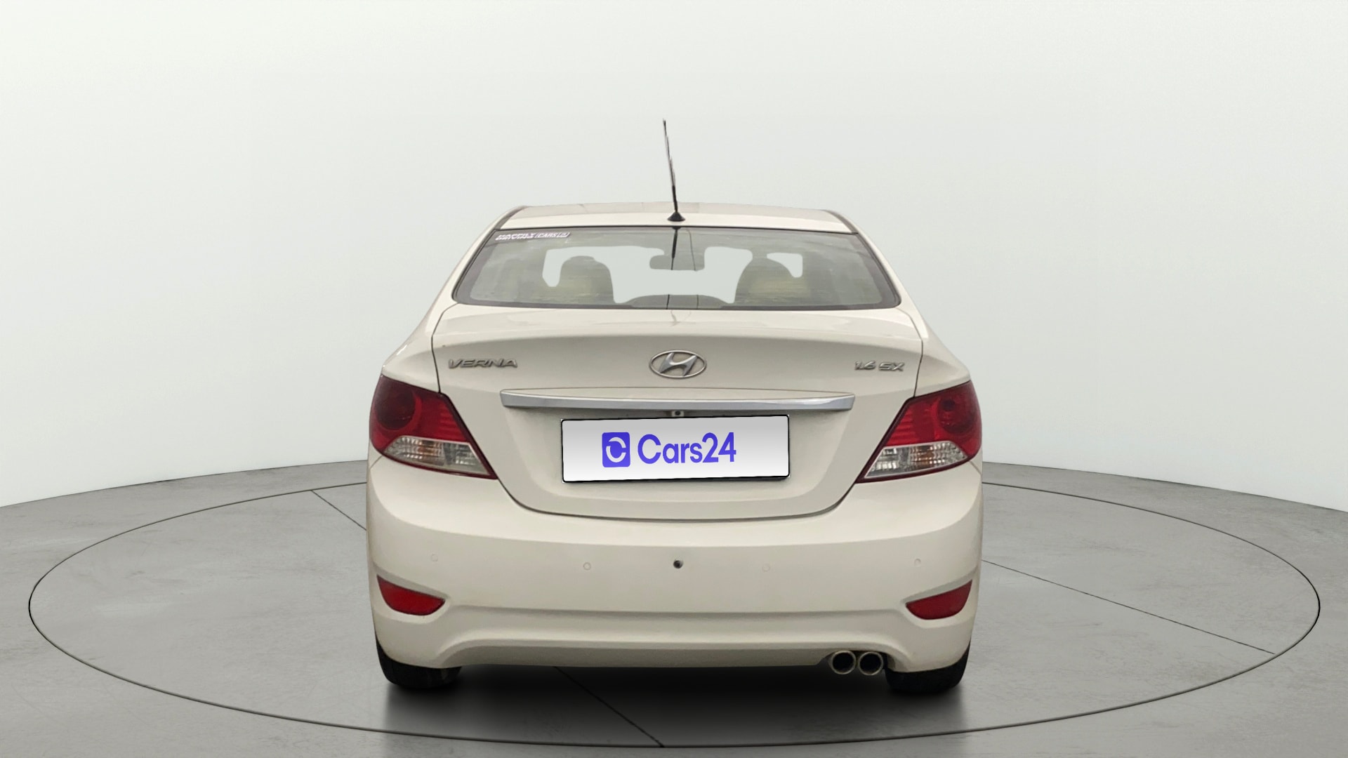 View 2014 Hyundai Fluidic Verna 1.6 VTVT SX Image 39 Used 2014 Hyundai Fluidic Verna 1.6 VTVT SX Image 39
