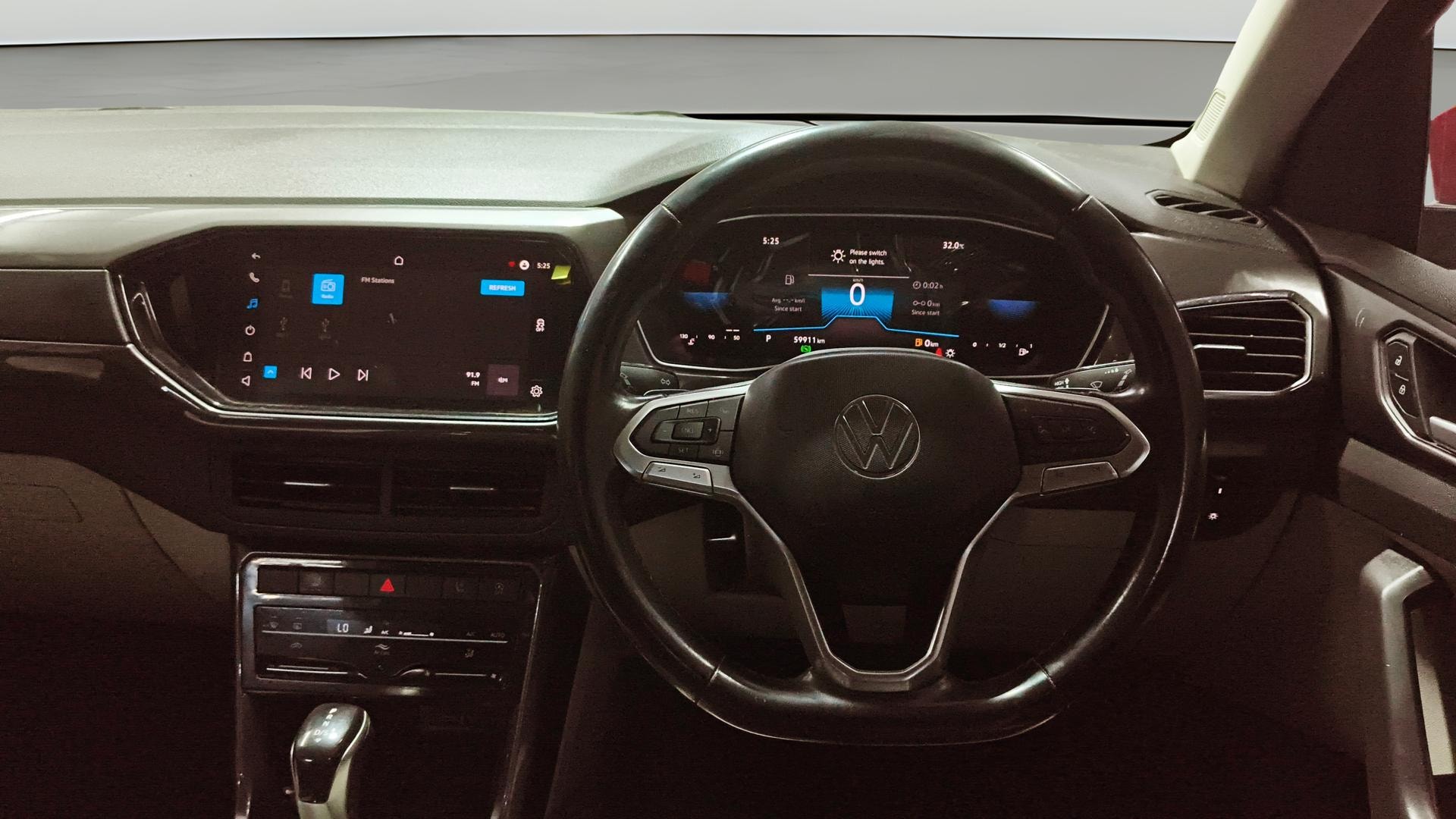 View 2022 Volkswagen Taigun 1.0 TSI Topline AT Image 13 Used 2022 Volkswagen Taigun 1.0 TSI Topline AT Image 13