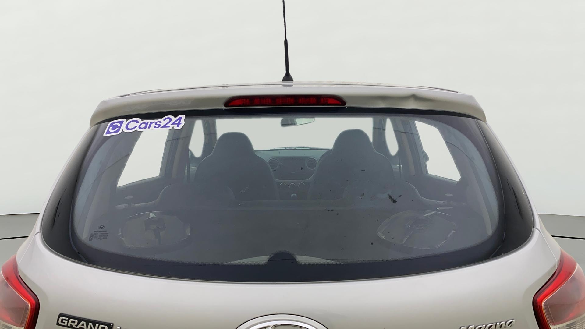 View 2016 Hyundai Grand i10 1.1 Magna Diesel Image 3 Used 2016 Hyundai Grand i10 1.1 Magna Diesel Image 3