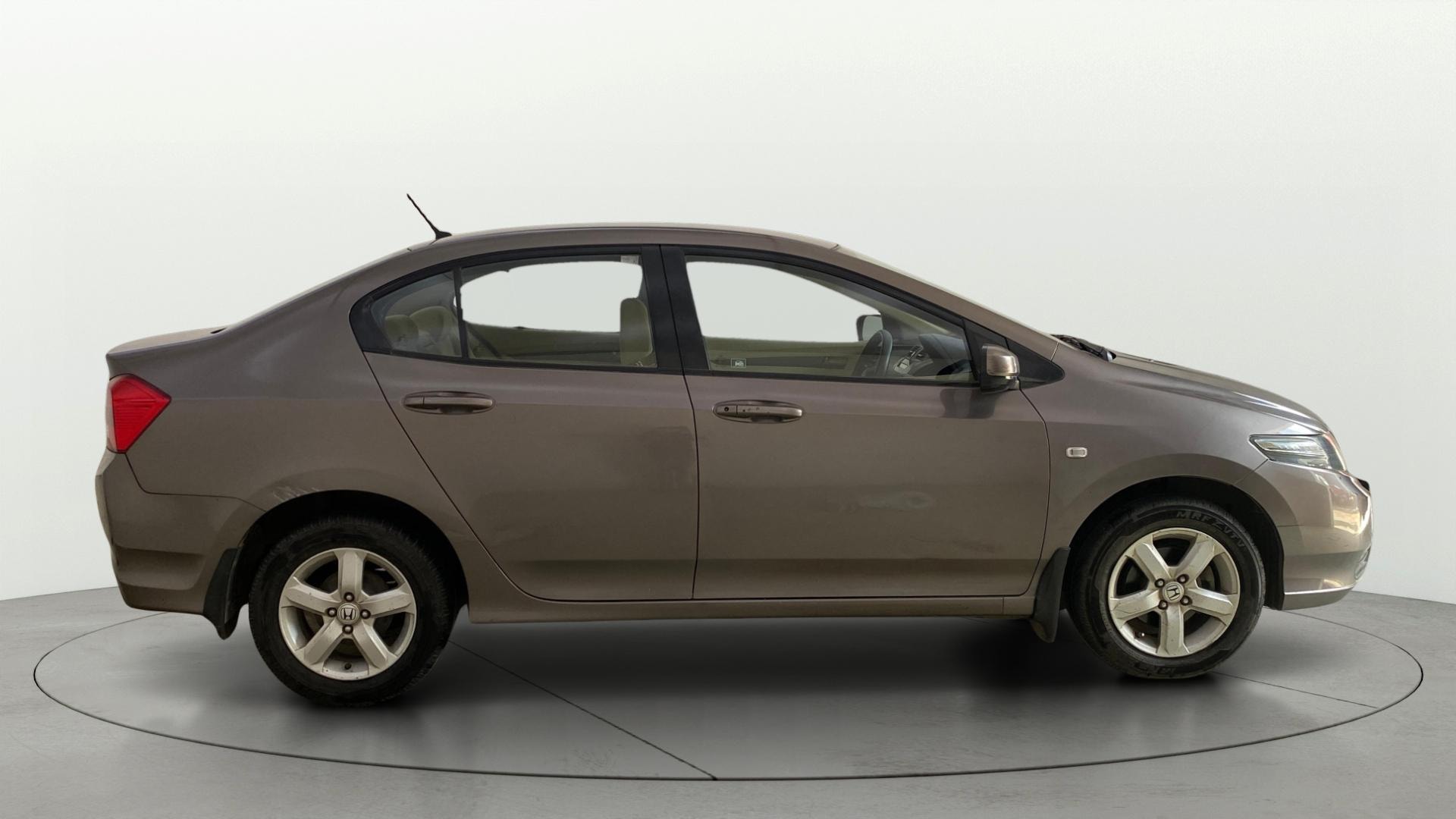 View 2013 Honda City ZX MT Diesel Anniversary Edition Image 8 Used 2013 Honda City ZX MT Diesel Anniversary Edition Image 8