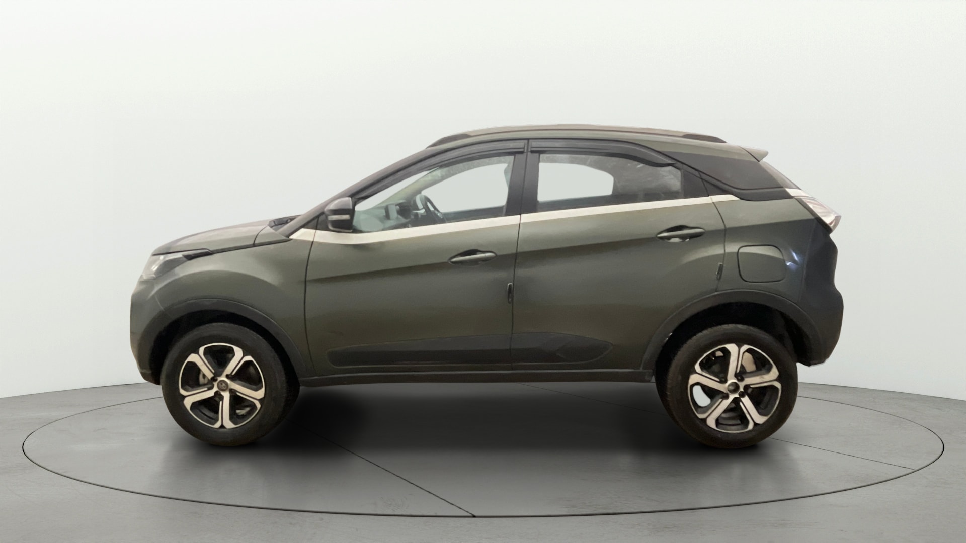 View 2021 Tata Nexon Revotron XE Image 27 Used 2021 Tata Nexon Revotron XE Image 27