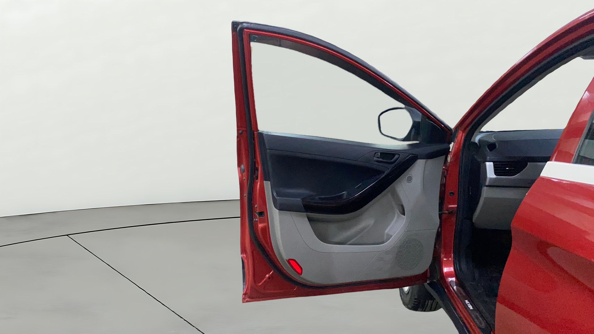 View 2019 Tata Nexon Revotron XM Image 30 Used 2019 Tata Nexon Revotron XM Image 30