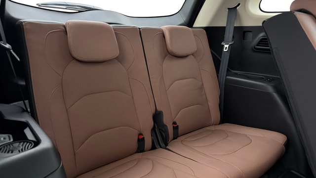 View MG Hector Plus Image 10 Used MG Hector Plus Image 10