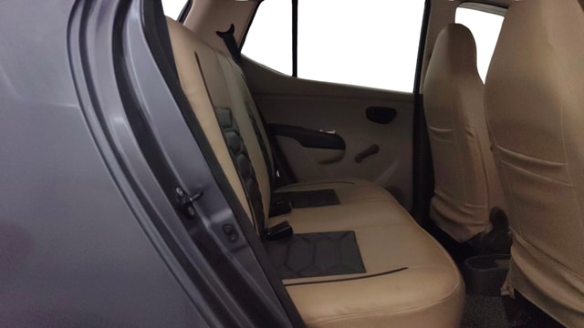 View Hyundai i10 Image 28 Used Hyundai i10 Image 28