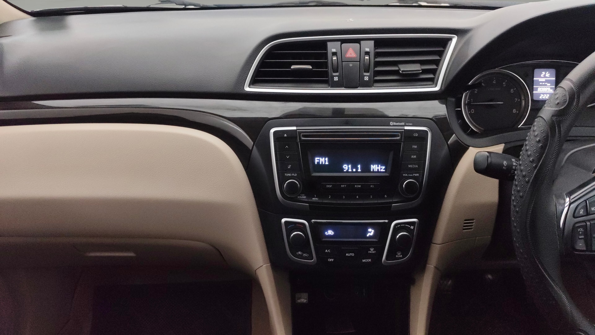 View 2016 Maruti Suzuki 1000 Base Variant Image 17 Used 2016 Maruti Suzuki 1000 Base Variant Image 17