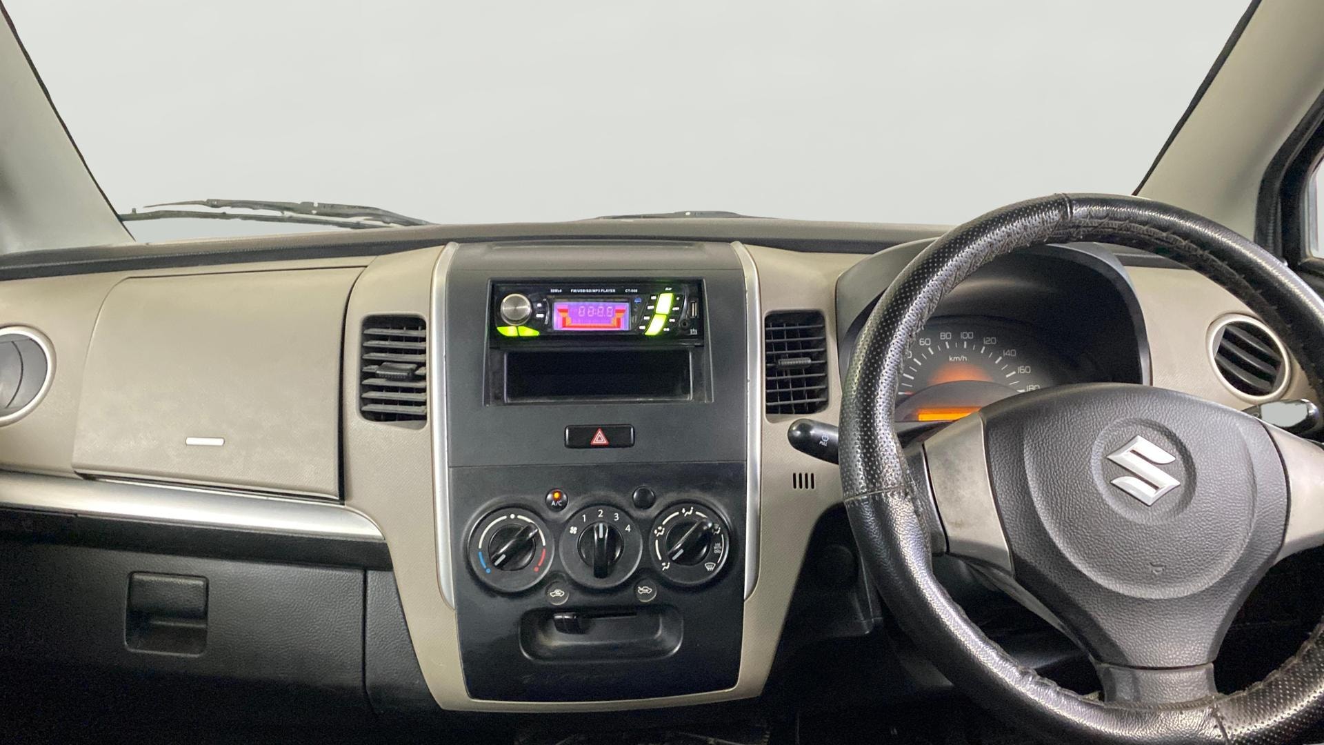 View 2015 Maruti Suzuki 1000 Base Variant Image 17 Used 2015 Maruti Suzuki 1000 Base Variant Image 17