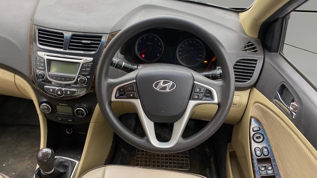 View Hyundai Fluidic Verna Image 20 Used Hyundai Fluidic Verna Image 20