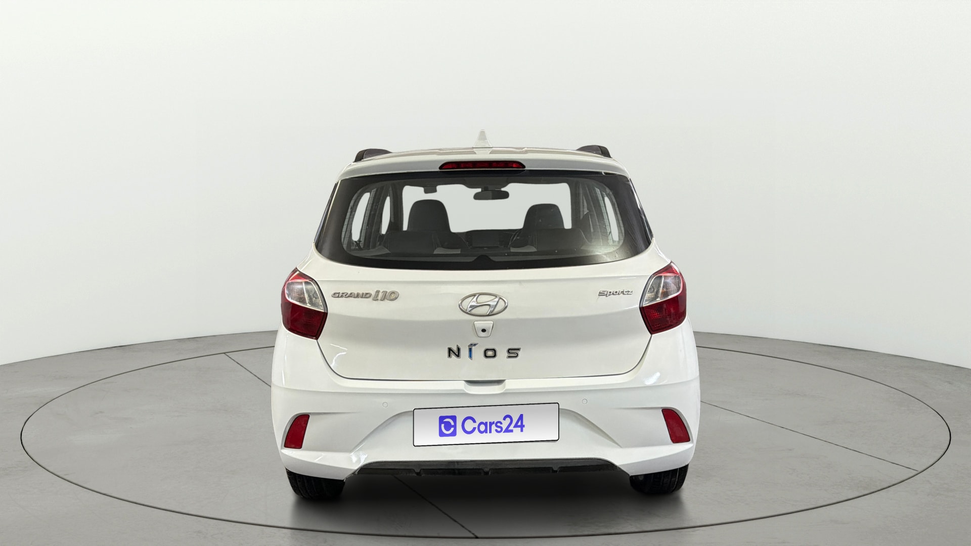 View 2022 Hyundai Grand i10 Nios Sportz Petrol AMT Image 39 Used 2022 Hyundai Grand i10 Nios Sportz Petrol AMT Image 39