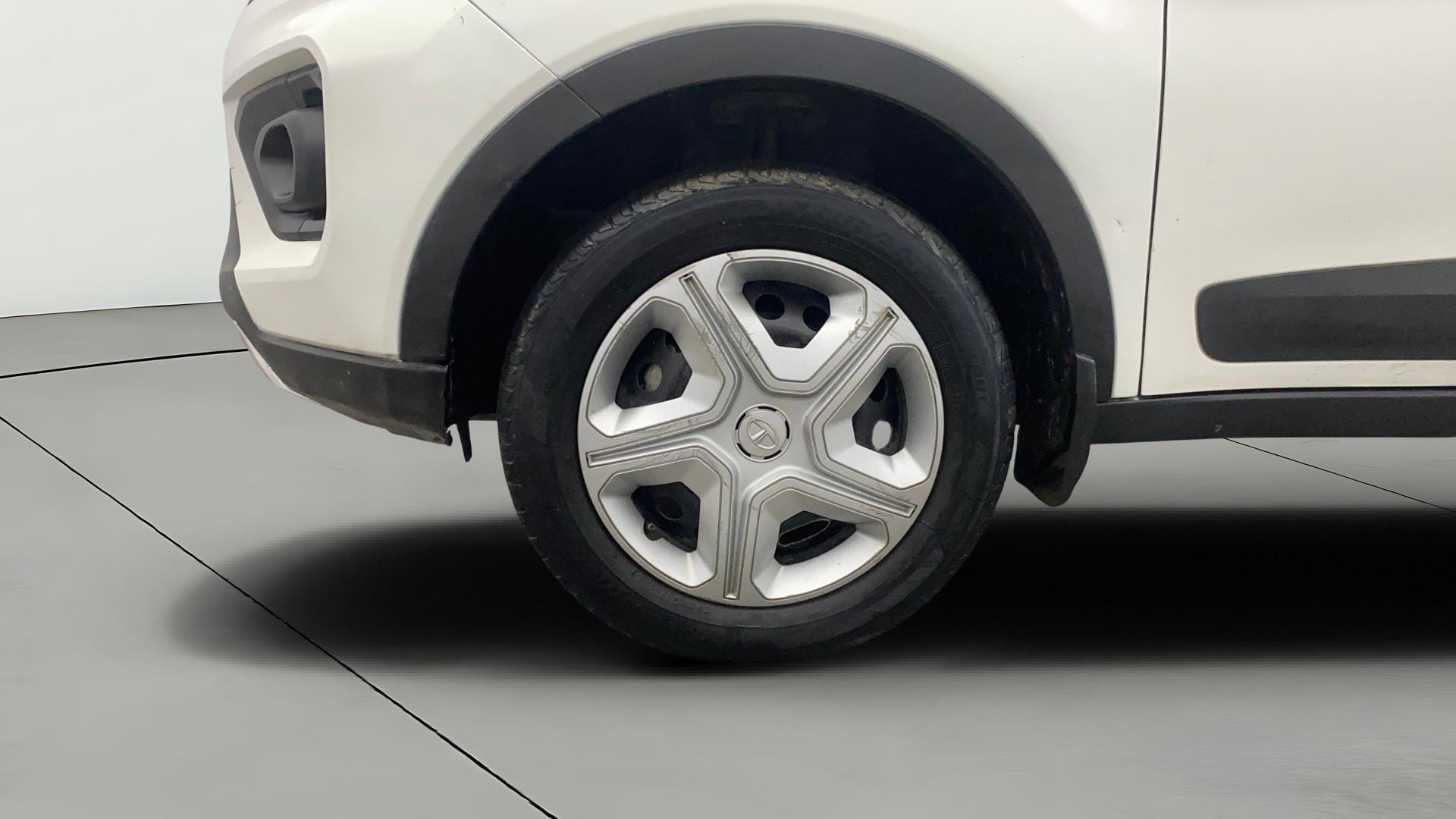 View 2021 Tata Nexon Revotron XZ Image 28 Used 2021 Tata Nexon Revotron XZ Image 28