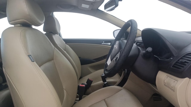 View Hyundai Fluidic Verna Image 18 Used Hyundai Fluidic Verna Image 18