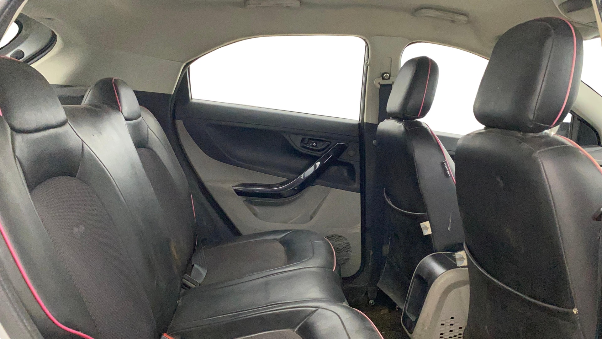 View 2018 Tata Nexon Revotron XM Image 28 Used 2018 Tata Nexon Revotron XM Image 28