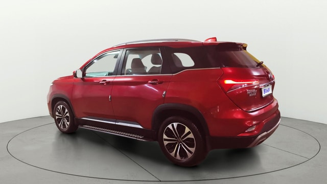 View MG Hector Plus Image 2 Used MG Hector Plus Image 2
