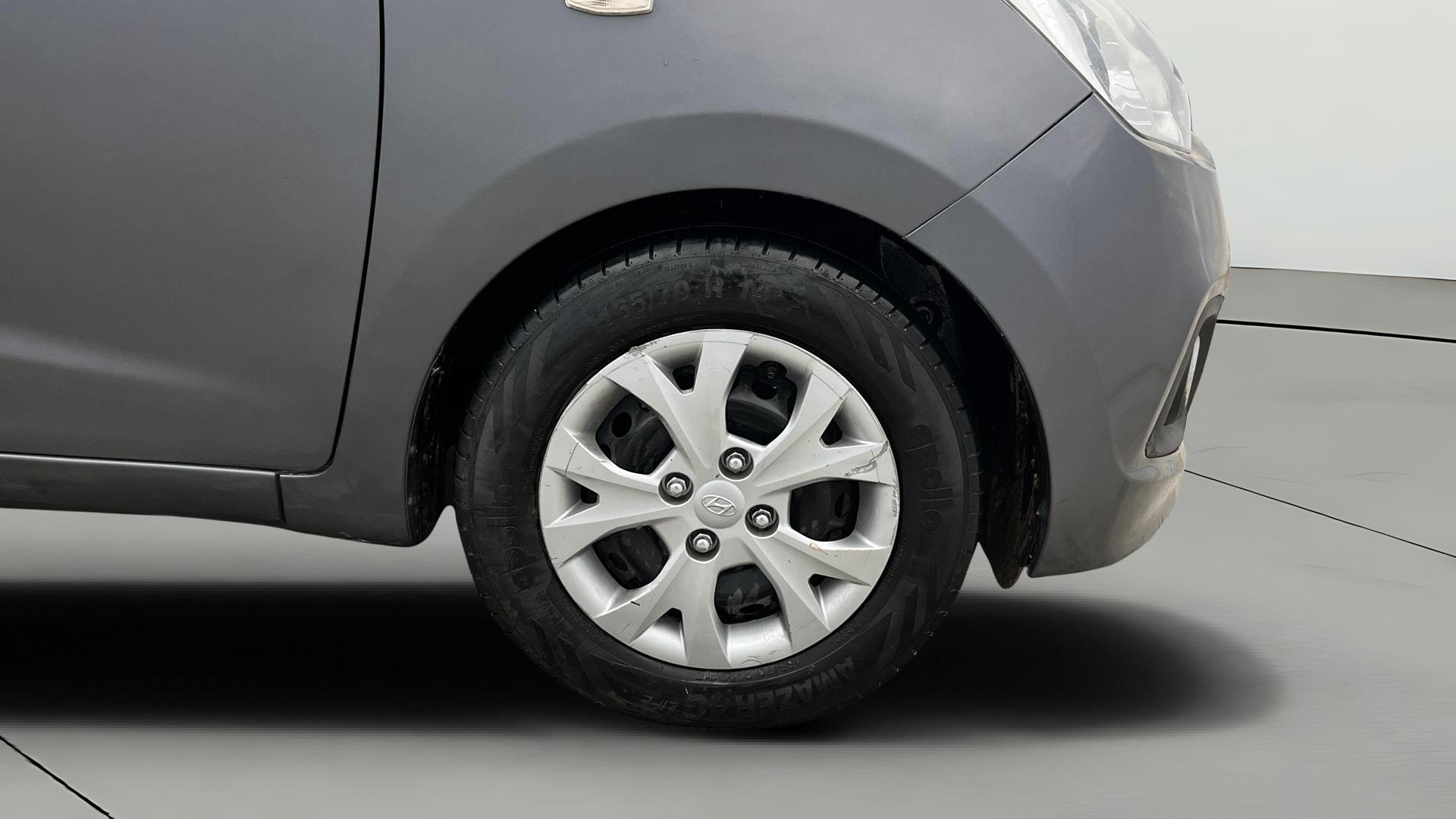 View 2015 Hyundai Grand i10 Magna 1.2 Kappa VTVT Image 39 Used 2015 Hyundai Grand i10 Magna 1.2 Kappa VTVT Image 39