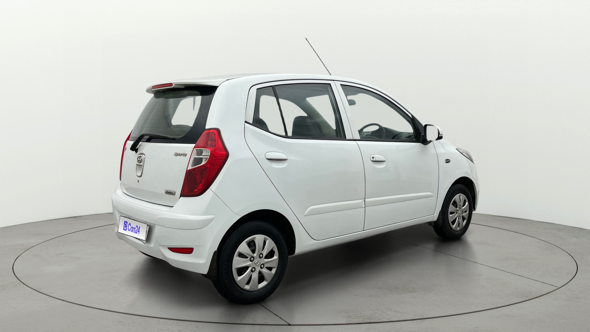 View 2013 Hyundai i10 1.2 Sportz AT Image 42 Used 2013 Hyundai i10 1.2 Sportz AT Image 42