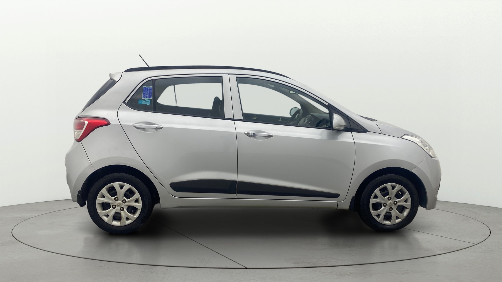 View 2014 Hyundai Grand i10 Sportz 1.2 Kappa Image 8 Used 2014 Hyundai Grand i10 Sportz 1.2 Kappa Image 8