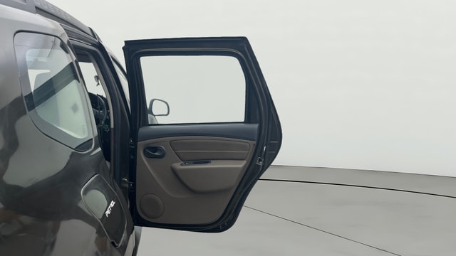 View Renault Duster Image 7 Used Renault Duster Image 7