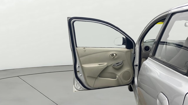 View Datsun Go Image 30 Used Datsun Go Image 30