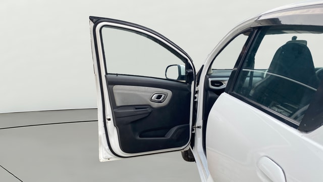 View Datsun Redi GO Image 31 Used Datsun Redi GO Image 31