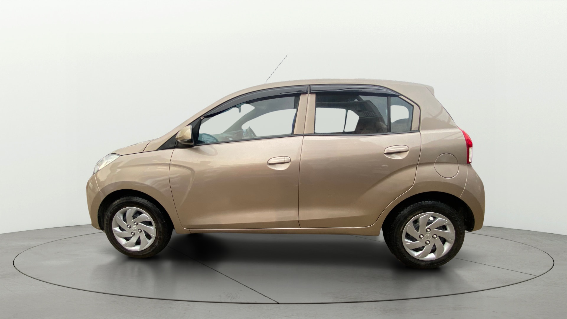 View 2022 Hyundai New Santro Magna AMT Image 5 Used 2022 Hyundai New Santro Magna AMT Image 5