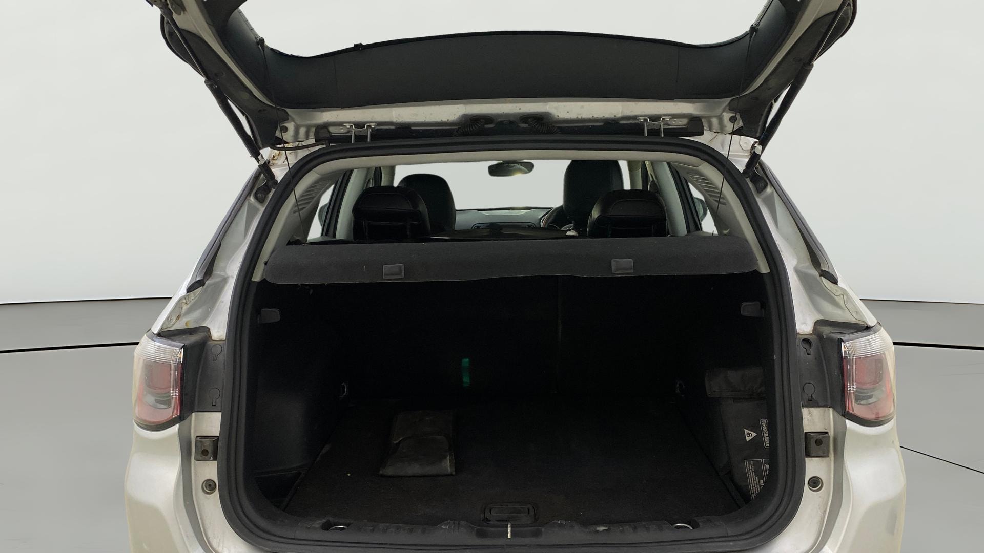 View 2020 Jeep Compass Sport Plus Diesel BS IV Image 37 Used 2020 Jeep Compass Sport Plus Diesel BS IV Image 37