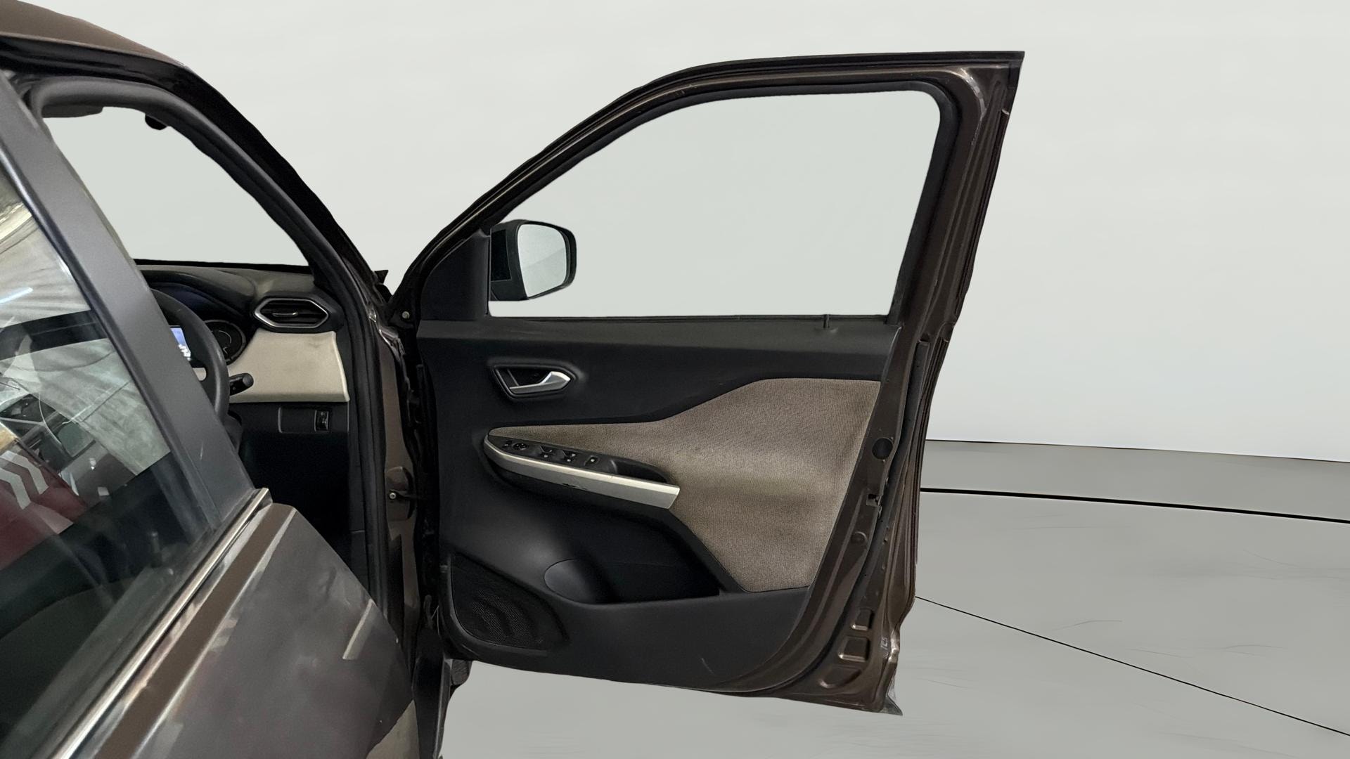View 2022 Nissan Magnite XL Image 45 Used 2022 Nissan Magnite XL Image 45