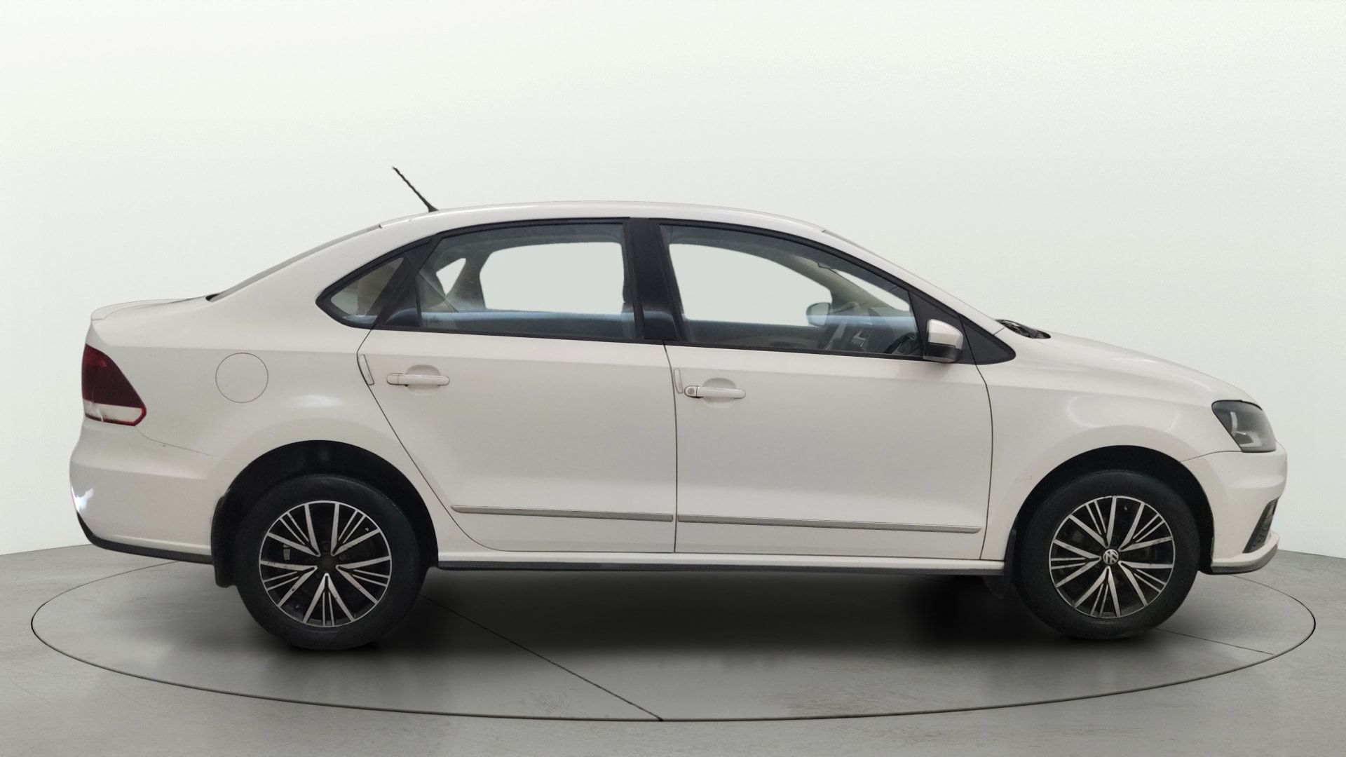 View 2019 Volkswagen Vento 1.2 L TSI Comfortline Petrol AT Image 8 Used 2019 Volkswagen Vento 1.2 L TSI Comfortline Petrol AT Image 8
