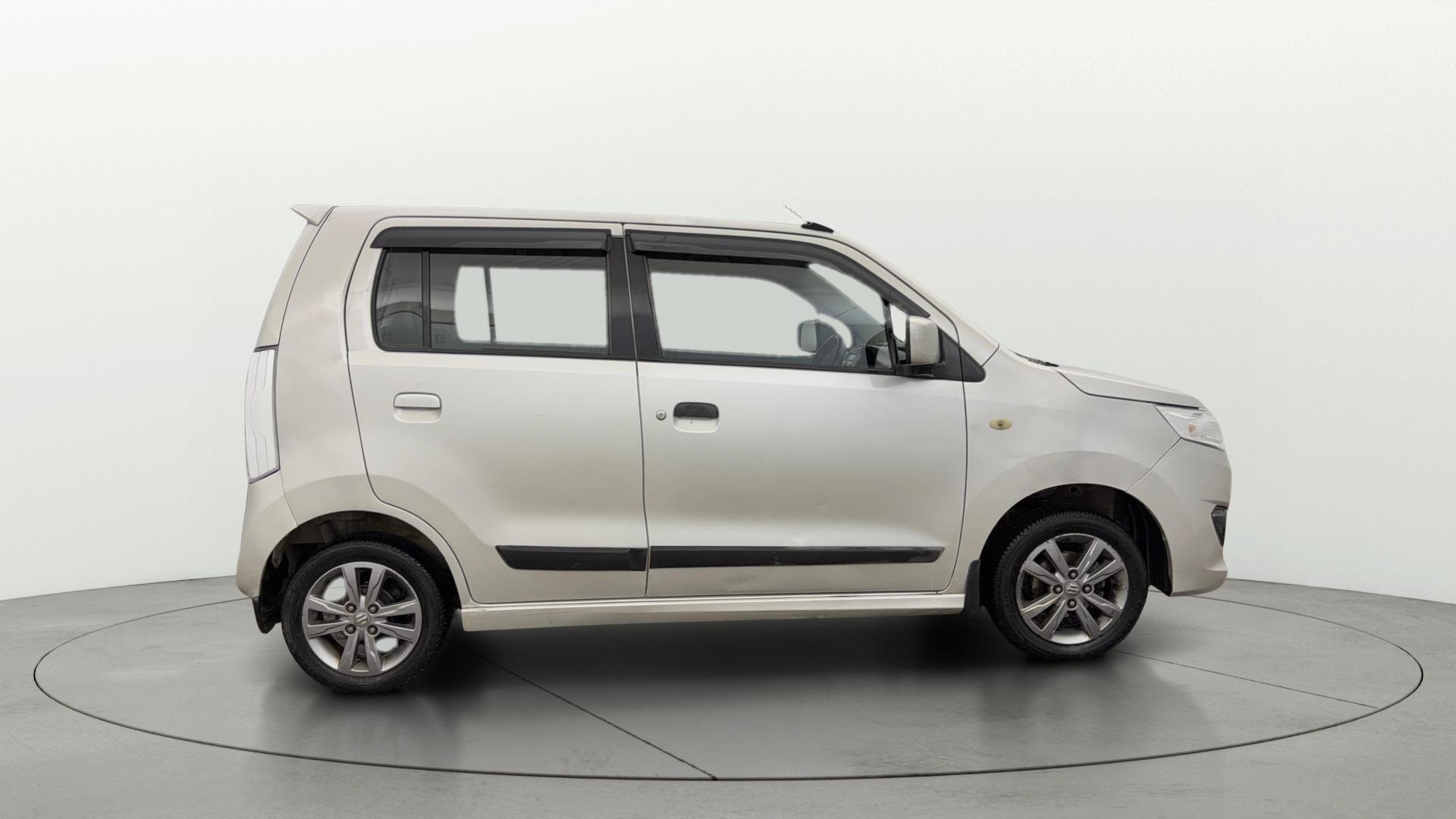 View 2014 Maruti Suzuki Stingray LXI Image 8 Used 2014 Maruti Suzuki Stingray LXI Image 8