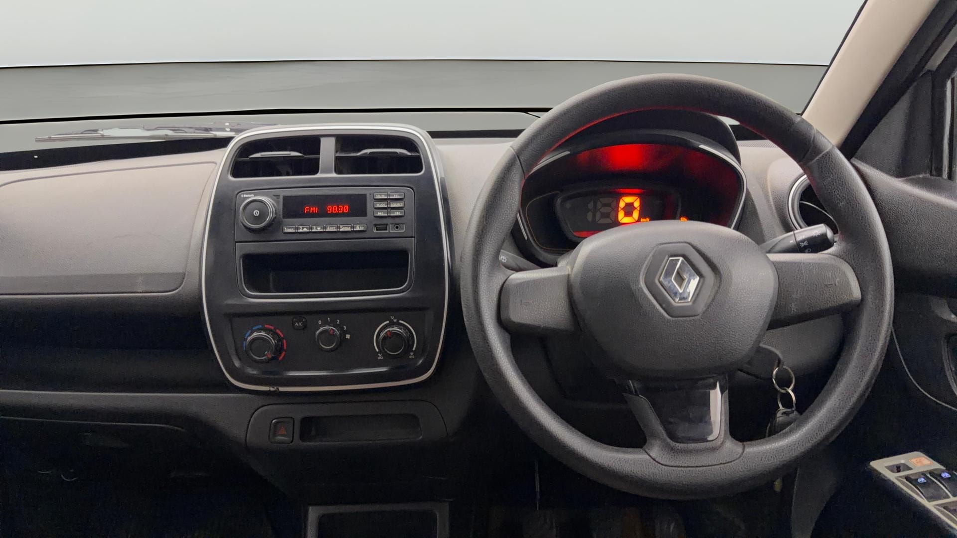 View 2017 Renault Kwid RXL Image 20 Used 2017 Renault Kwid RXL Image 20