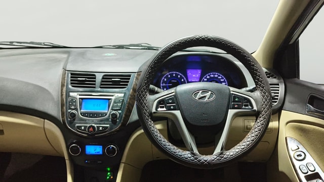 View Hyundai Fluidic Verna Image 20 Used Hyundai Fluidic Verna Image 20