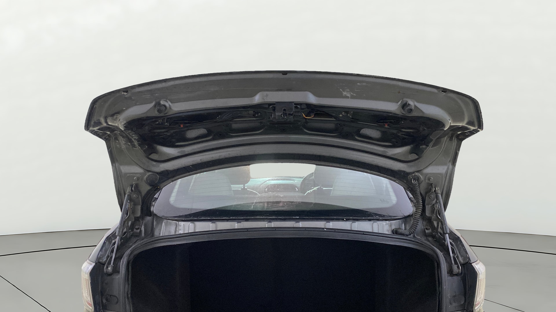 View 2020 Tata Tigor XE Diesel Image 16 Used 2020 Tata Tigor XE Diesel Image 16