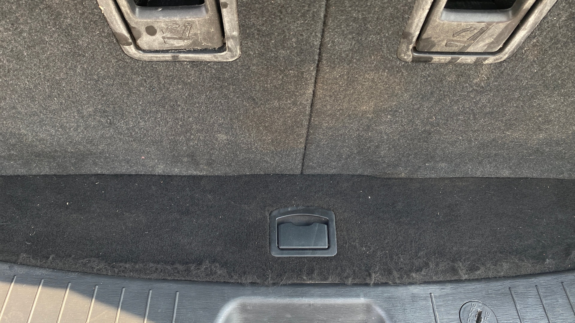 View 2021 Mahindra XUV500 W11 Image 43 Used 2021 Mahindra XUV500 W11 Image 43