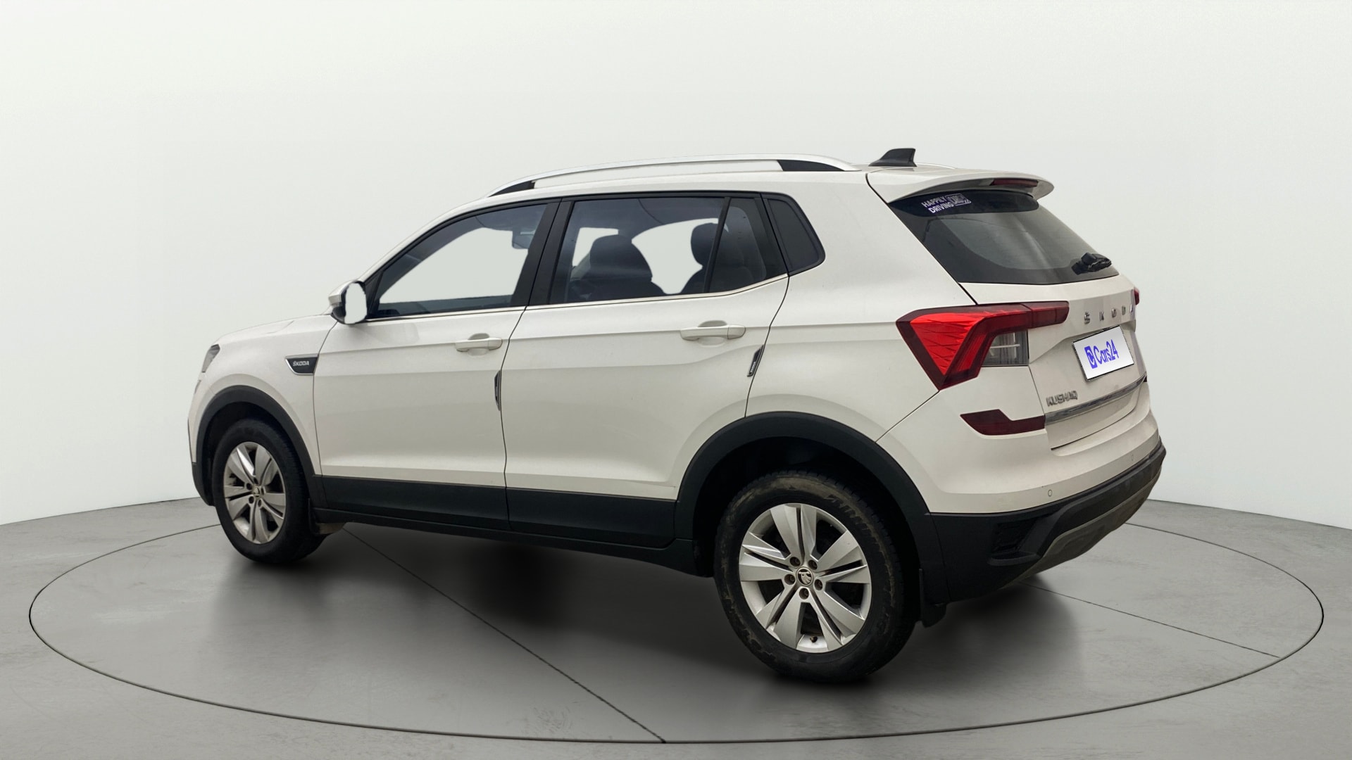 View 2022 Skoda Kushaq Ambition Classic 1.0 TSI MT Image 2 Used 2022 Skoda Kushaq Ambition Classic 1.0 TSI MT Image 2