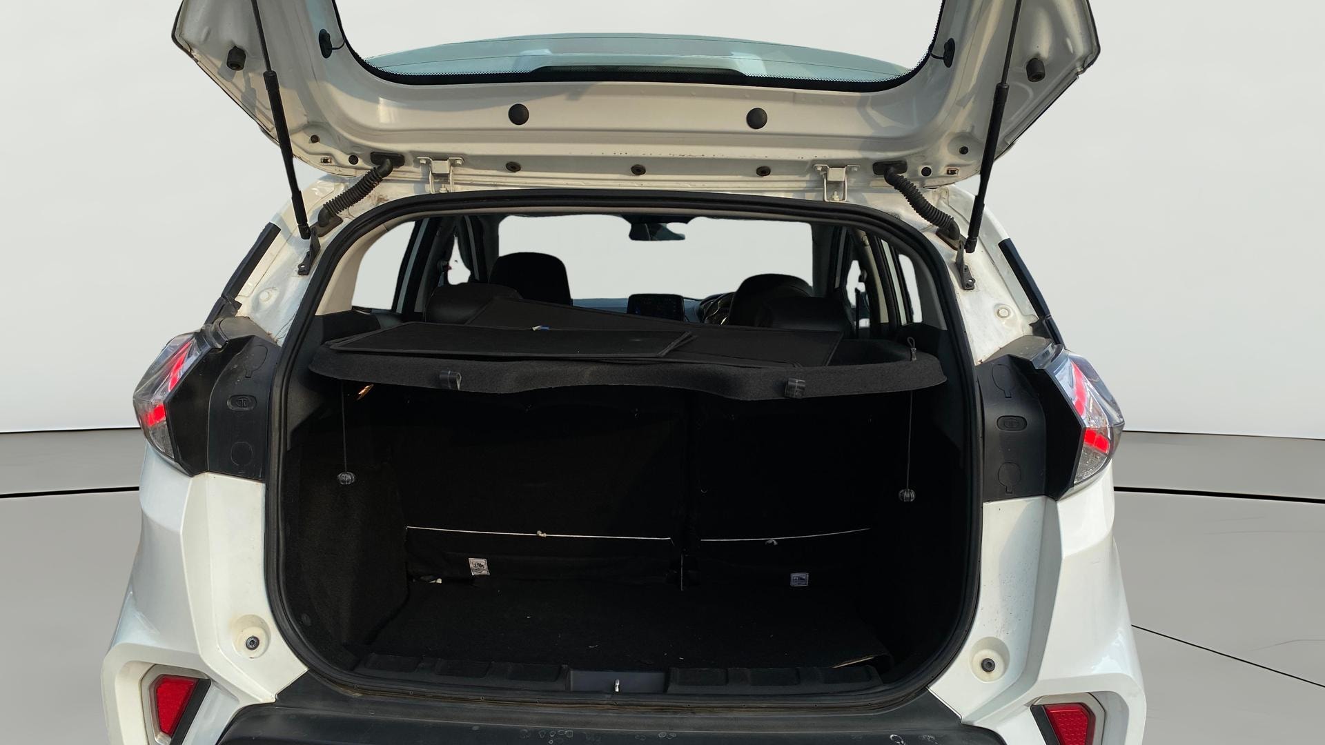 View 2021 Tata Nexon Revotron XE Image 40 Used 2021 Tata Nexon Revotron XE Image 40