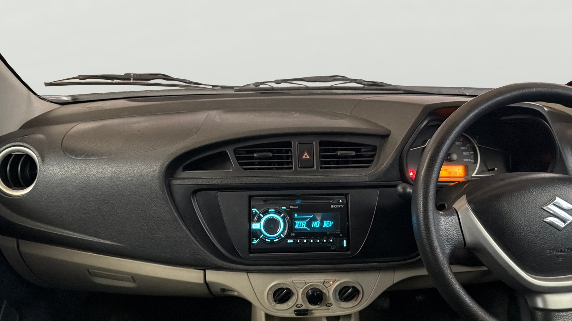 View 2022 Maruti Suzuki 1000 Base Variant Image 17 Used 2022 Maruti Suzuki 1000 Base Variant Image 17